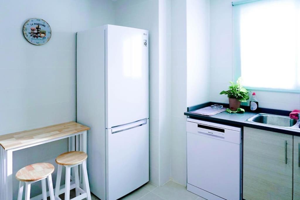 Ferienwohnung Estupendo Apartamento En El Grao Gandía Exterior foto